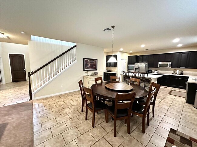 Building Photo - 8636 Chilton Dr