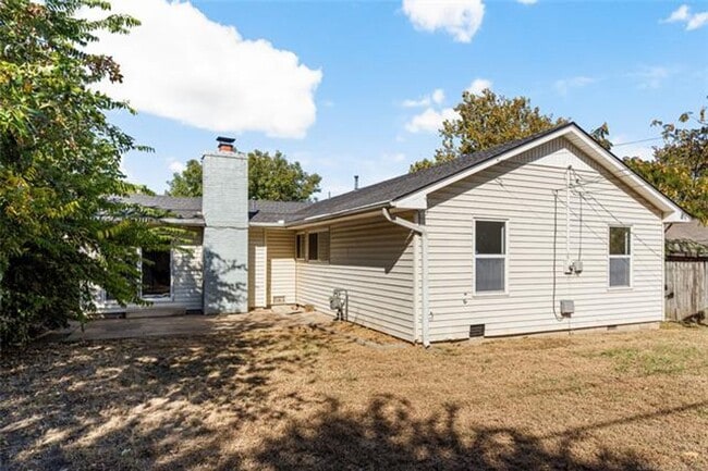 Building Photo - Beautifully Renovated 3-Bed, 2-Bath Home in Midtown Tulsa!