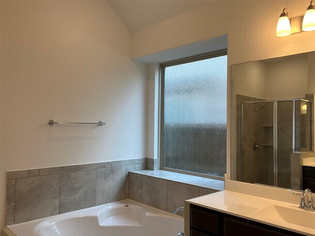 Building Photo - 28226 Whitmore Bend Dr