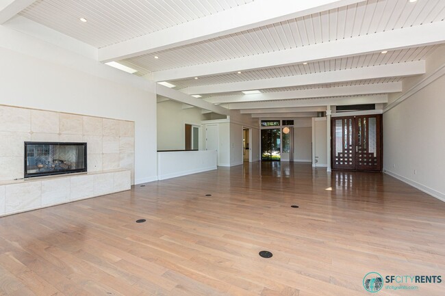 Building Photo - Sherwood Forest: Single Family Home w/ 2 C...
