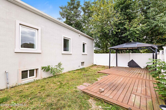 Building Photo - 314 NJ-34