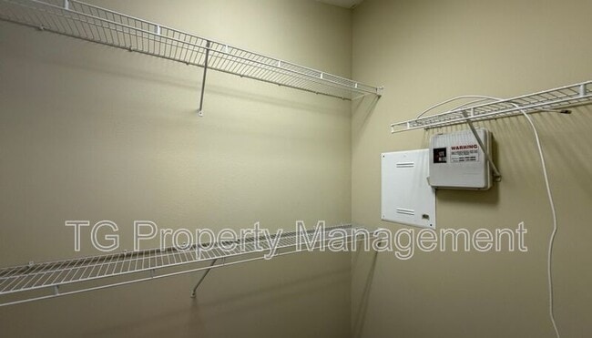 Building Photo - 13492 Sunstone St