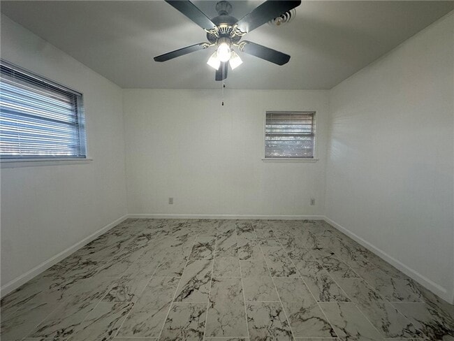 Building Photo - 136 Daniel Moore Ave