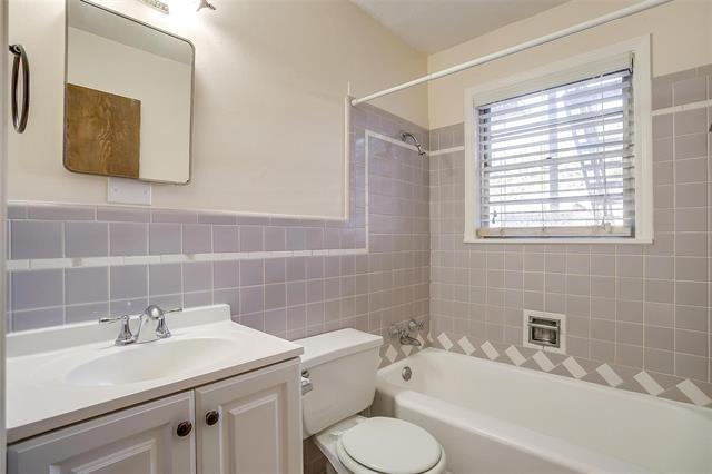 Building Photo - 604 Monticello Dr