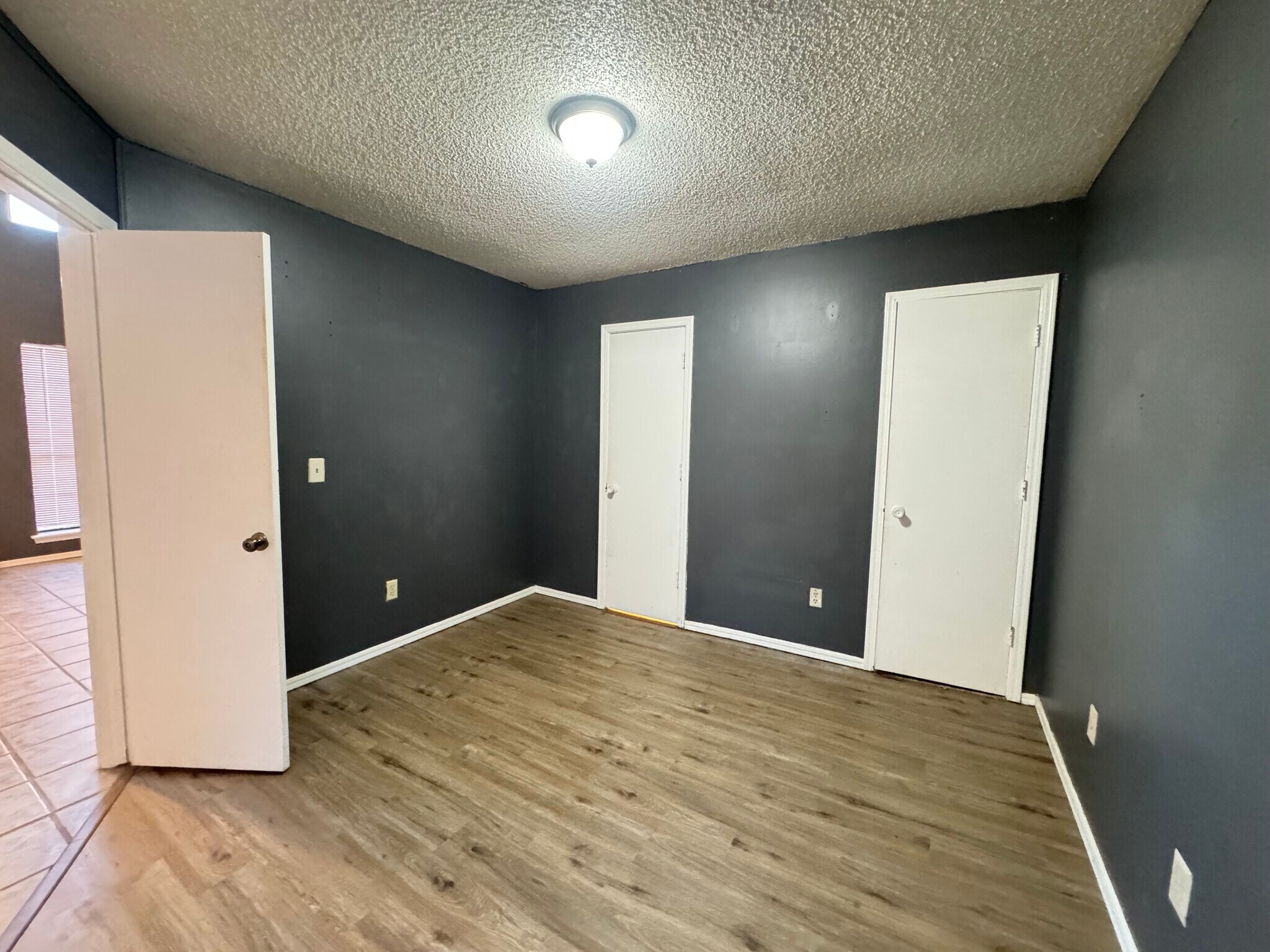 Building Photo - 7740 Doris Dr