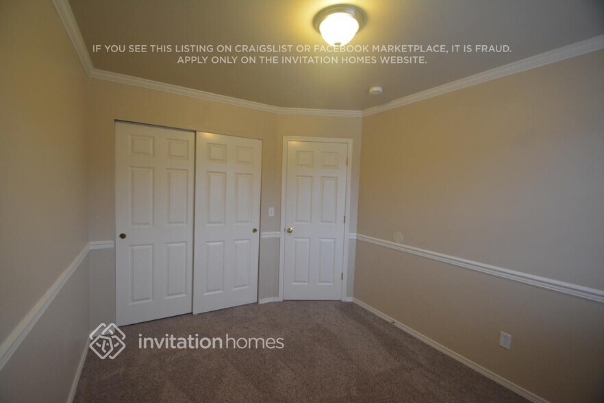 Building Photo - 5806 79th Ave NE