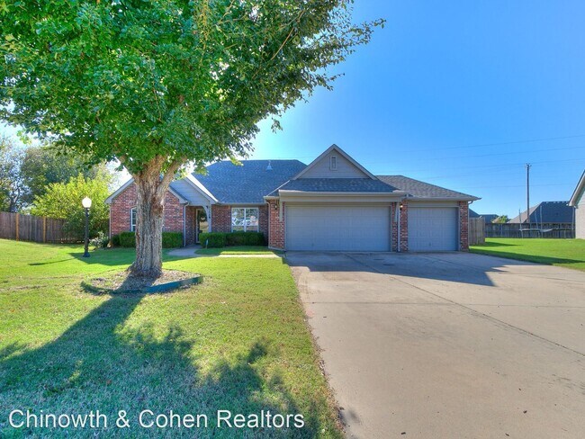 Primary Photo - 4 br, 2 bath House - 9208 N 98th E Ct