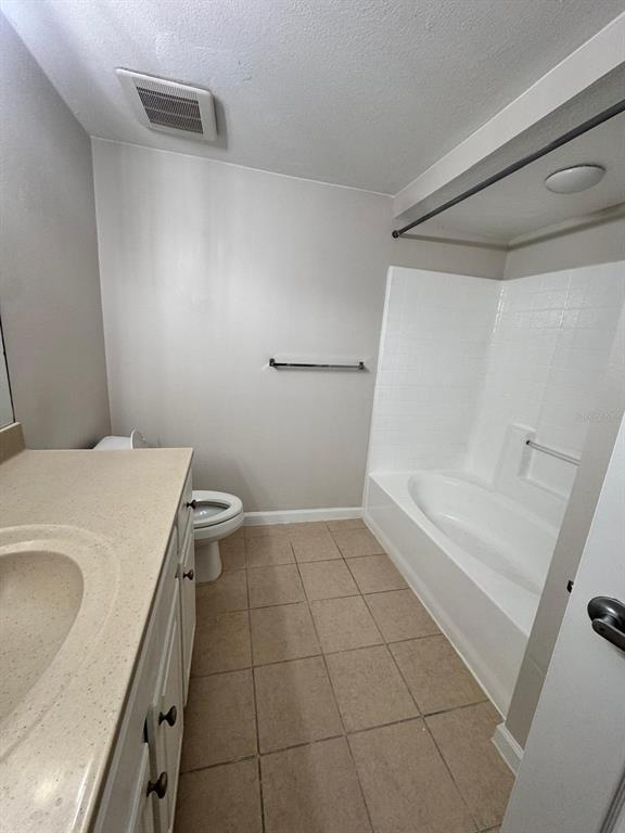 Building Photo - 12024 Villanova Dr