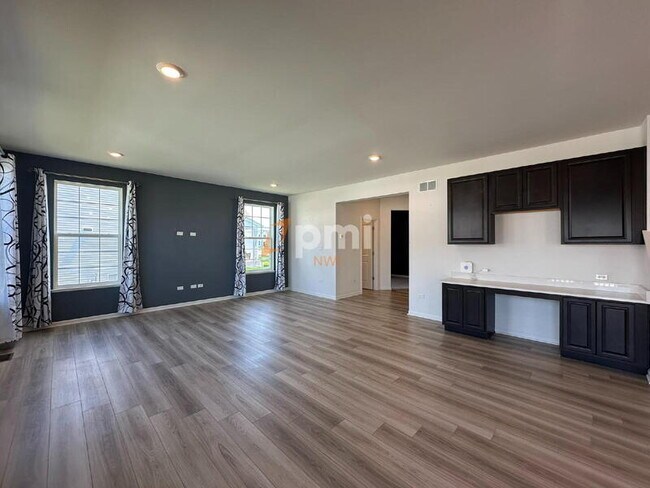 Building Photo - 2080 E 110th Ln