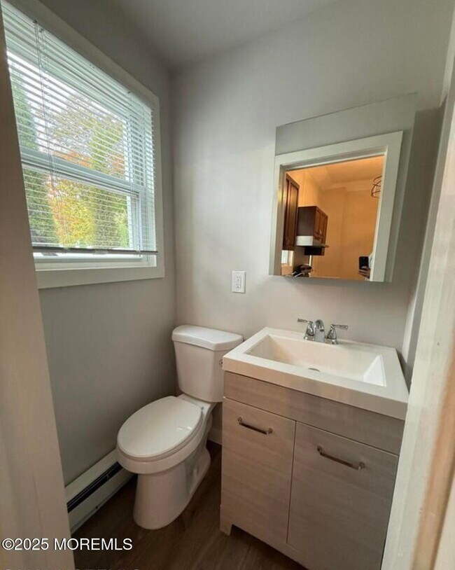 Building Photo - 409 Sixth Ave