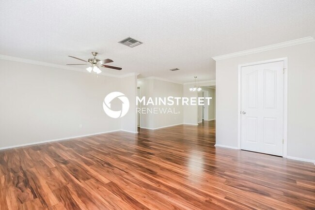 Building Photo - 3 Bedroom Pet-Friendly Home in spring hill...