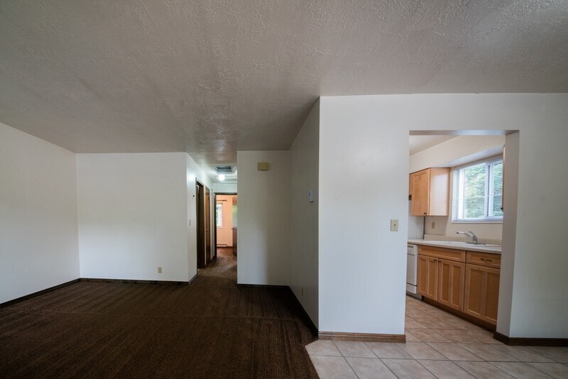 Building Photo - 1729 N 200 W