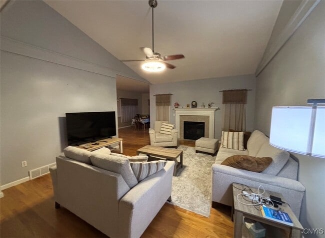 Building Photo - 5055 Constitution Ln