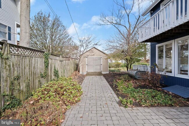 Building Photo - 4706 Frederick Ave