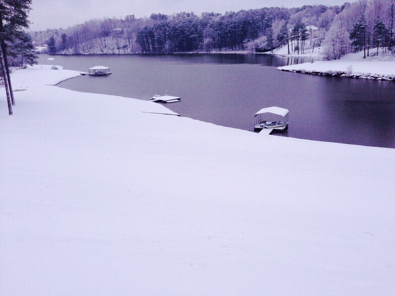 Building Photo - 1549 Lake Koinonia Dr