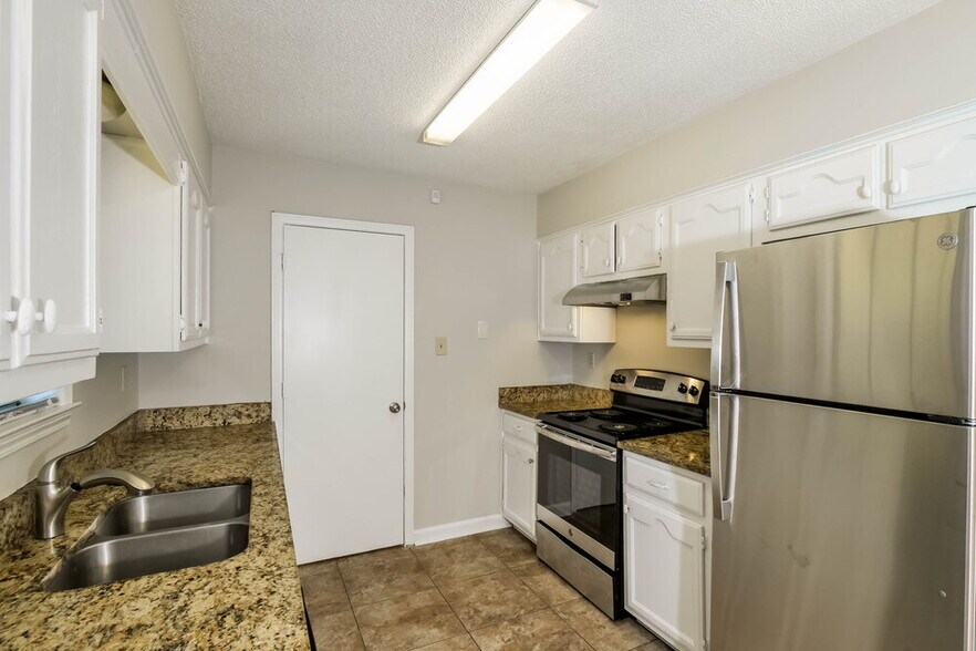 Building Photo - 4805 Gadwall Dr W