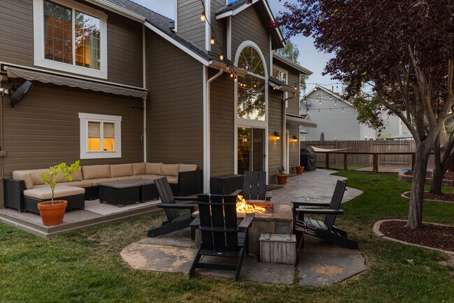 Building Photo - 836 Coiner Ct
