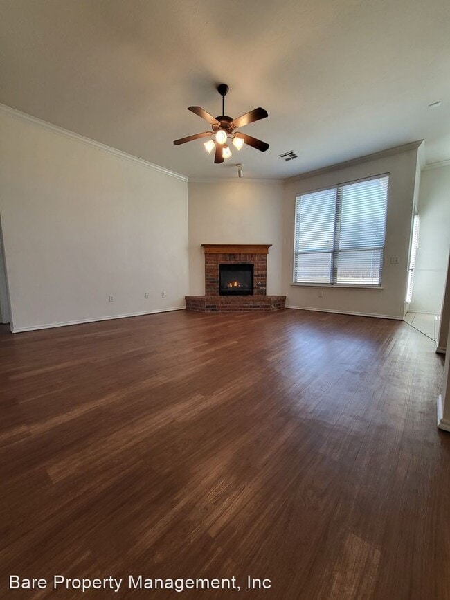 Building Photo - 4 br, 2 bath House - 524 Lone Oak Drive