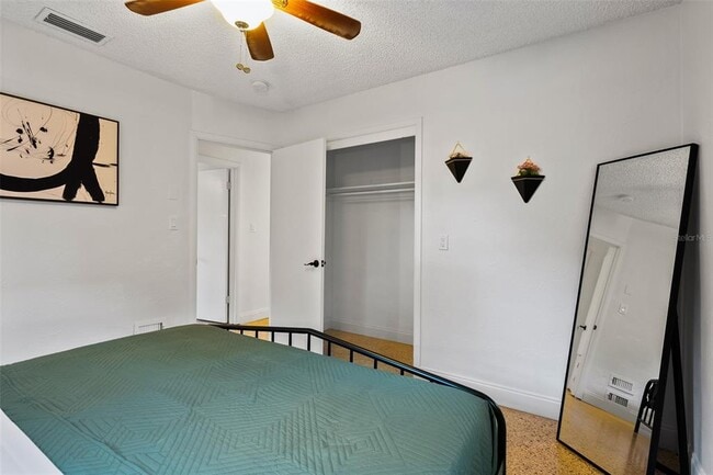 Building Photo - 314 W Alva St