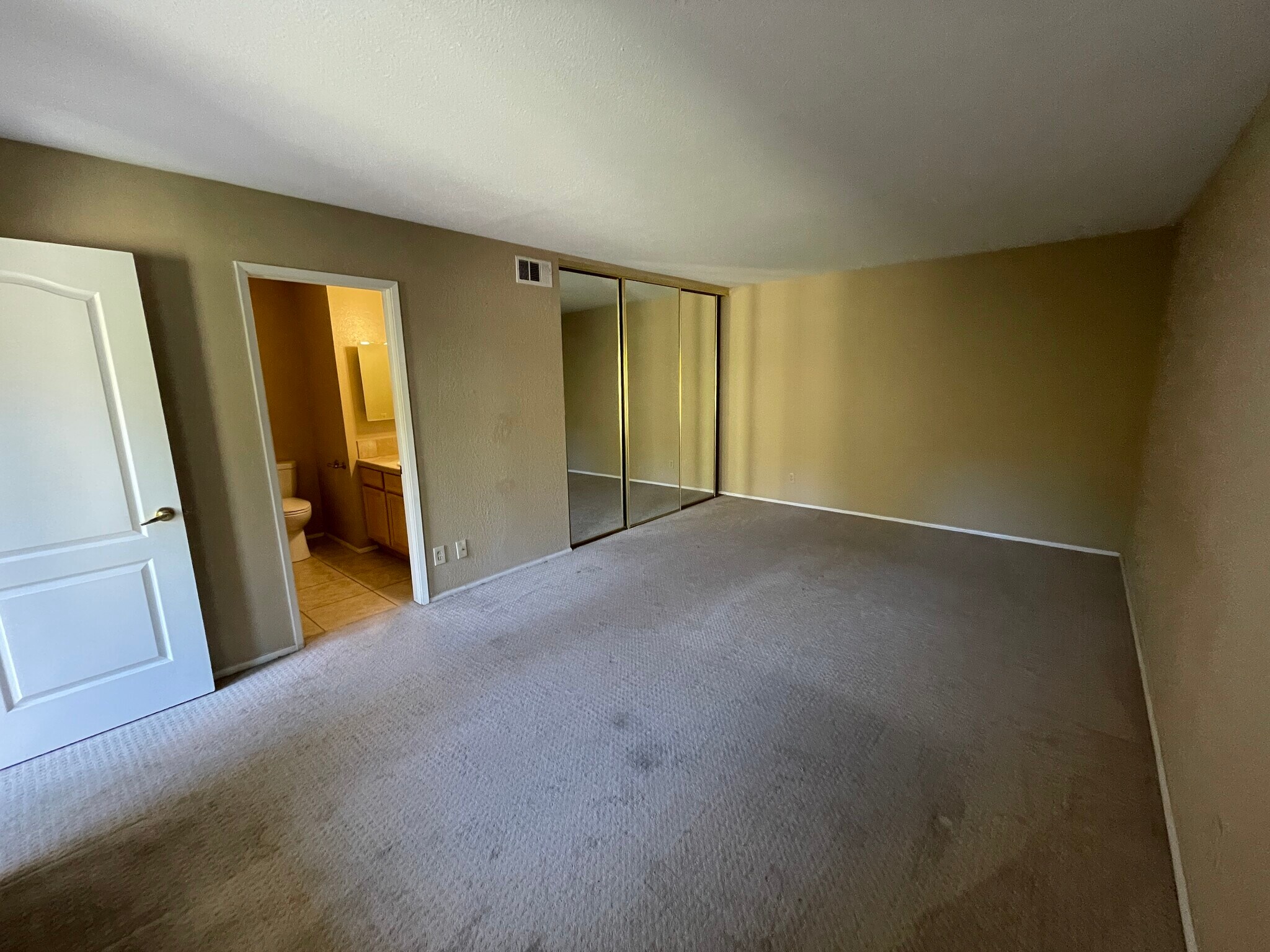 Building Photo - 2802 Cazadero Dr