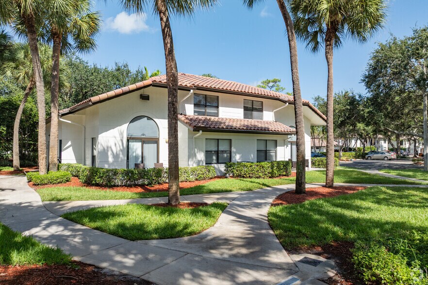 Primary Photo - Gables Town Colony