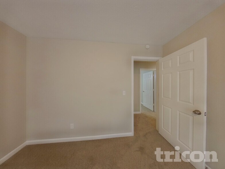 Building Photo - 117 Fawn Cir