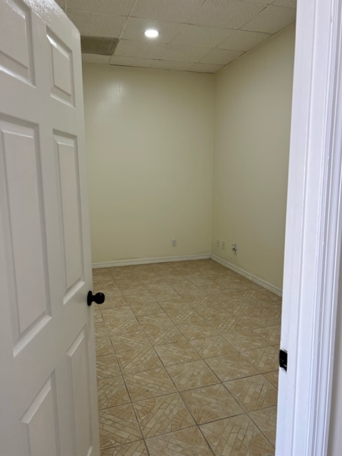 Bedroom - 205 W King St