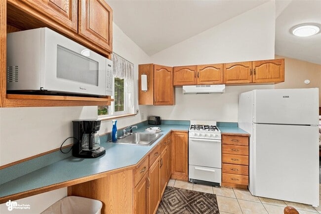 Building Photo - 6830 E Toller Ct