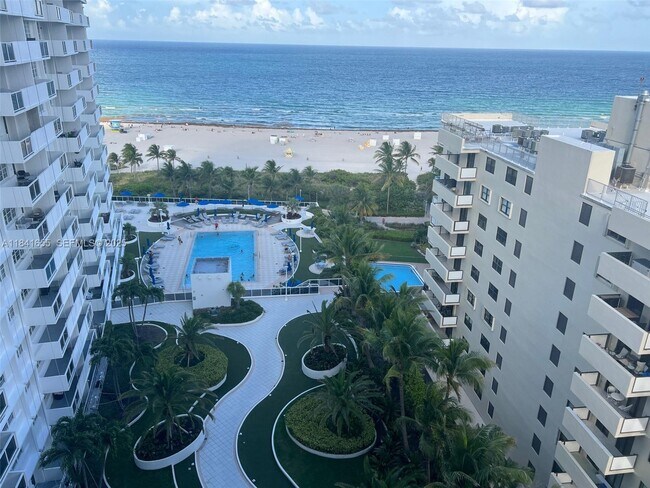 Building Photo - 100 Lincoln Rd