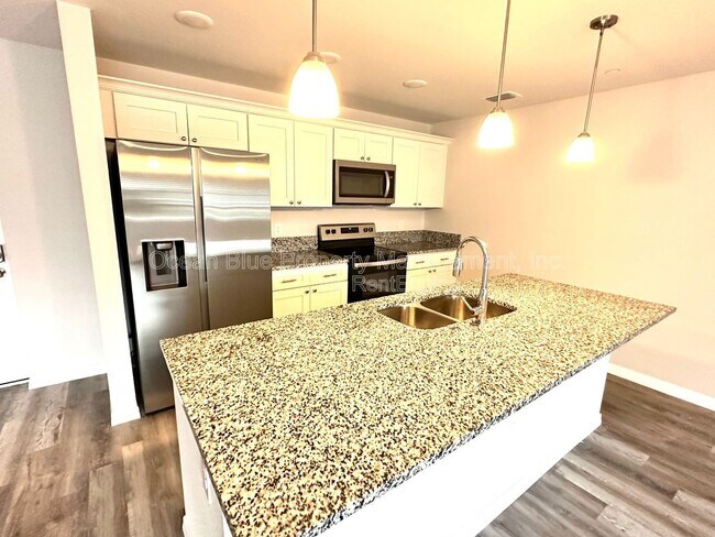 Interior Photo - Royal Palms Apartments