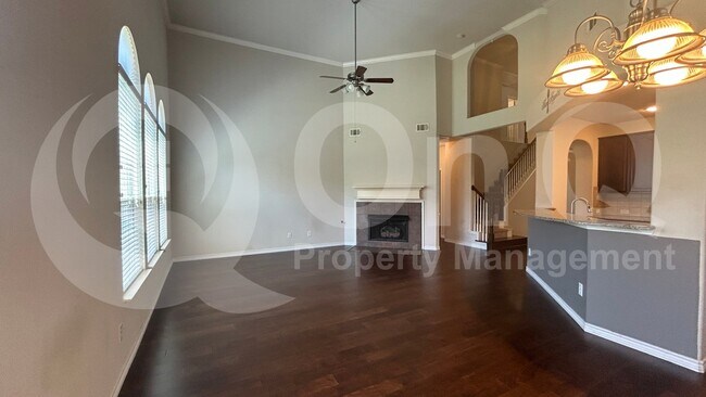 Building Photo - 9537 Navarro St