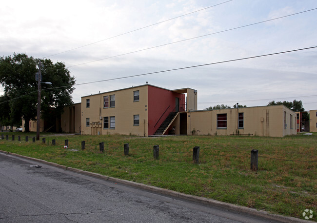 Building Photo - Seminole Gardens