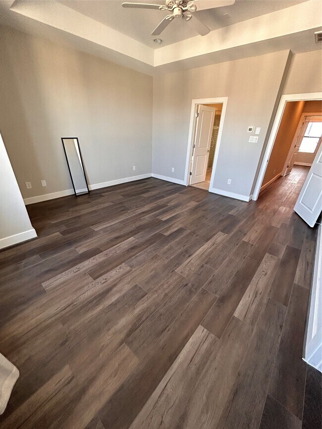 Building Photo - 211 Milby St