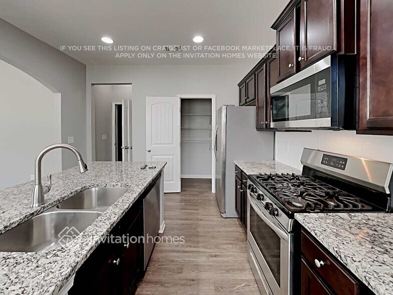 Building Photo - 290 Susie Creek Ln