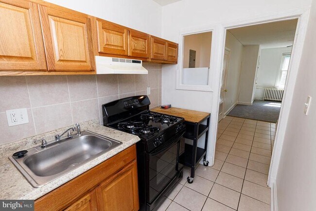 Building Photo - 430 Mellon St SE