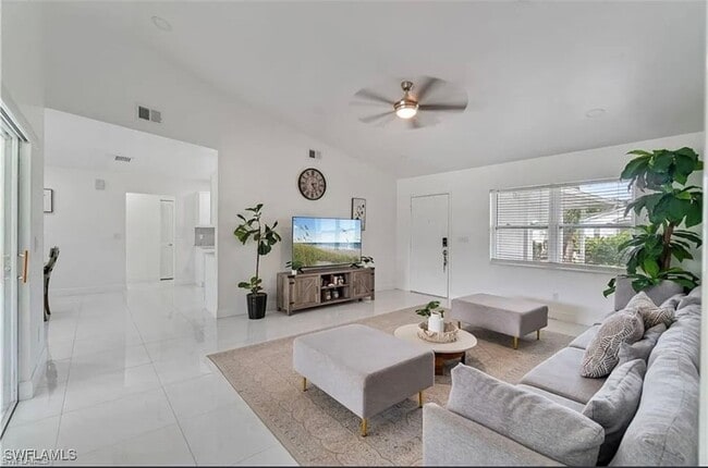 Building Photo - 96 Wickliffe Dr