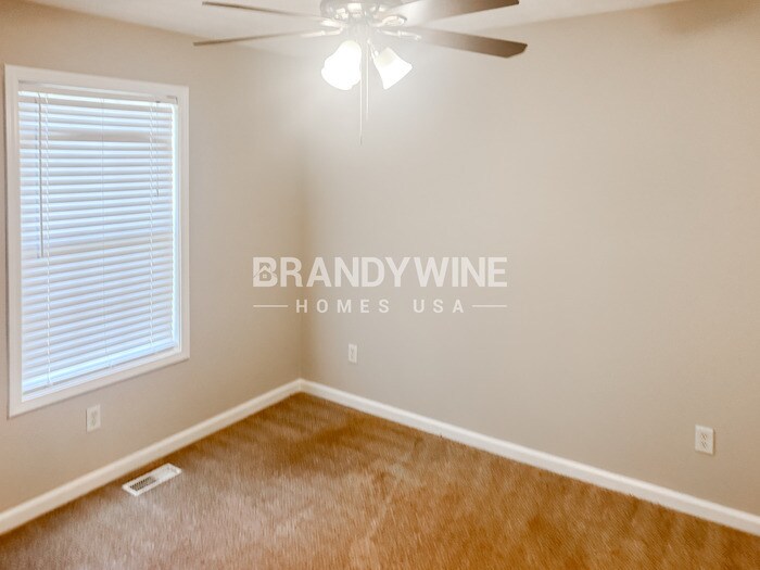 Building Photo - 1665 Harvest Hill