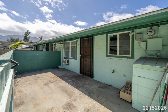Building Photo - $2950 / 2 Bed / 1 Bath / 1 Parking IN WAIALUA