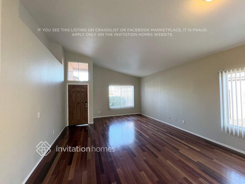 Building Photo - 2509 N Silverado