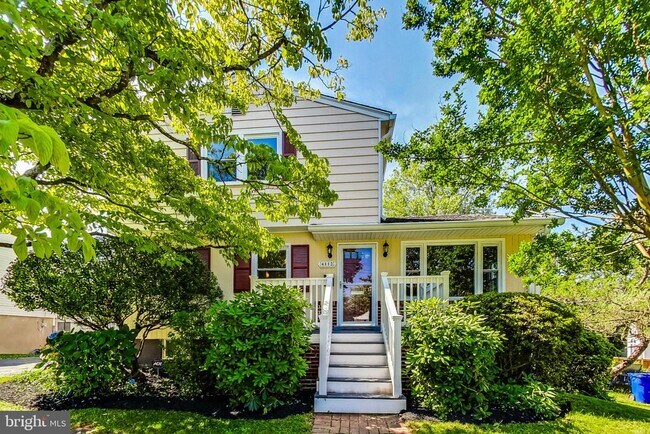 Building Photo - 4112 Spruell Dr