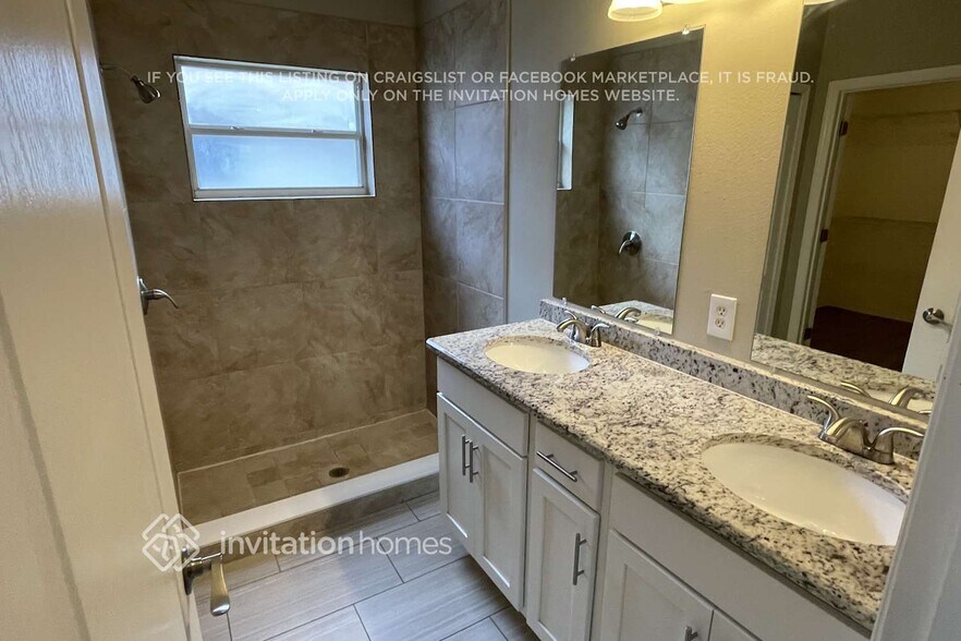 Building Photo - 88 Pine Forest Pl