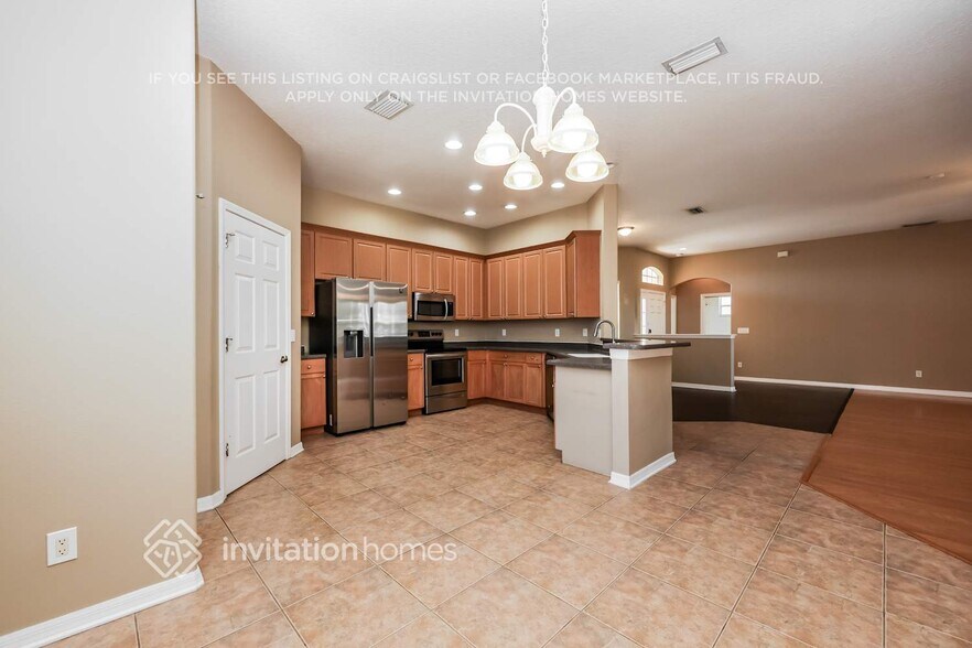 Building Photo - 2382 123rd Terrace E