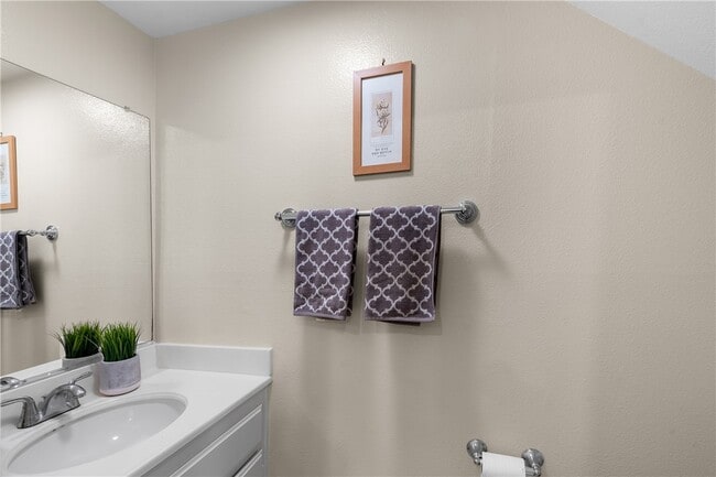 Building Photo - 311 Falcon Creek