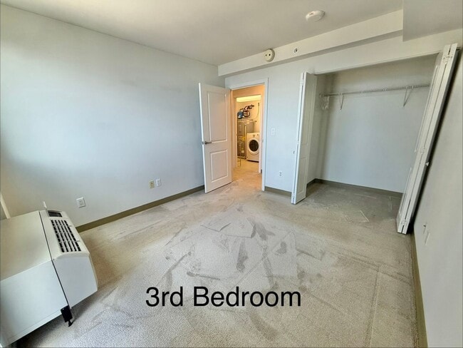 Building Photo - 988 Halekauwila St
