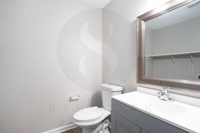 Building Photo - 2BR/1.5BA Townhome Near Downtown Snellville!