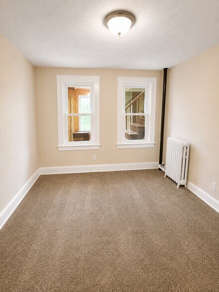 Building Photo - 14 Nursery St