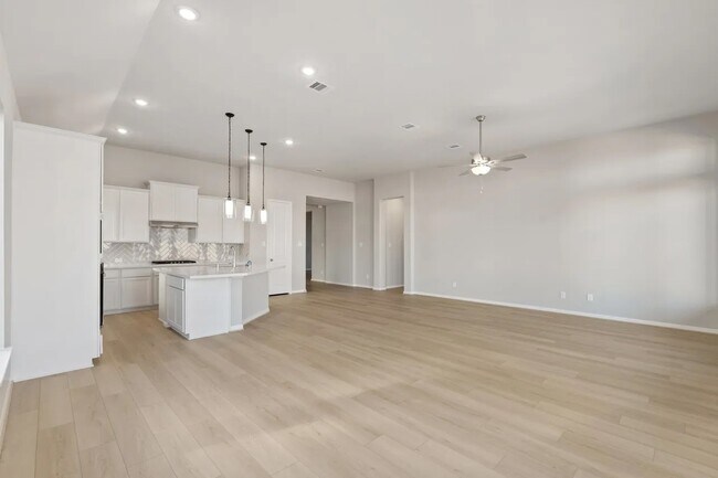 Building Photo - 21934 Frosted Elfin Dr