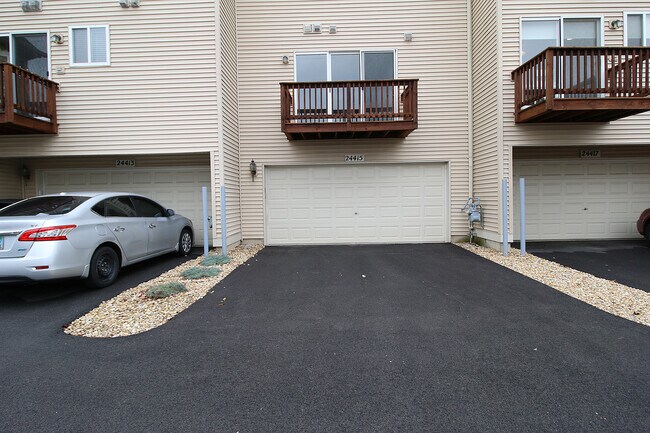 Building Photo - 24415 John Adams Dr