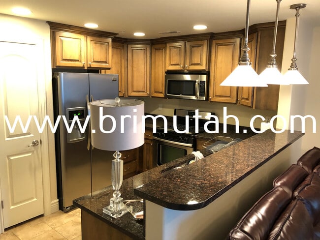 Building Photo - 3944 S 900 E