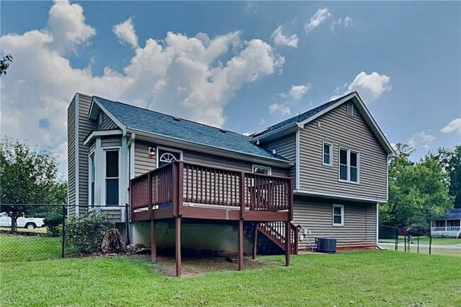 Building Photo - 19 Joy Dr